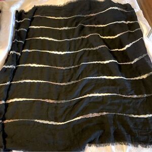 Cynthia Rowley Infinity Scarf Fringe Detail Black White 38”x38” Gorgeous